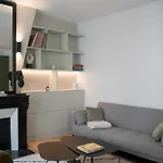 Charming 52 M Renovated Close To Montmartre