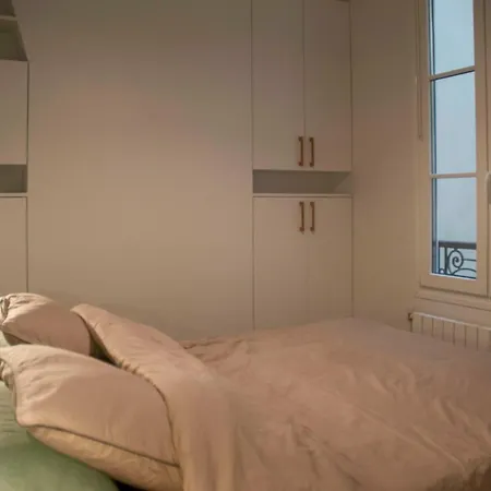 Charming 52 M Renovated Close To Montmartre Apartment *